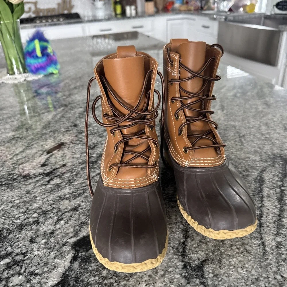 LL Bean Women's Bean Boots Size 7M Great Shape Hardly Used
